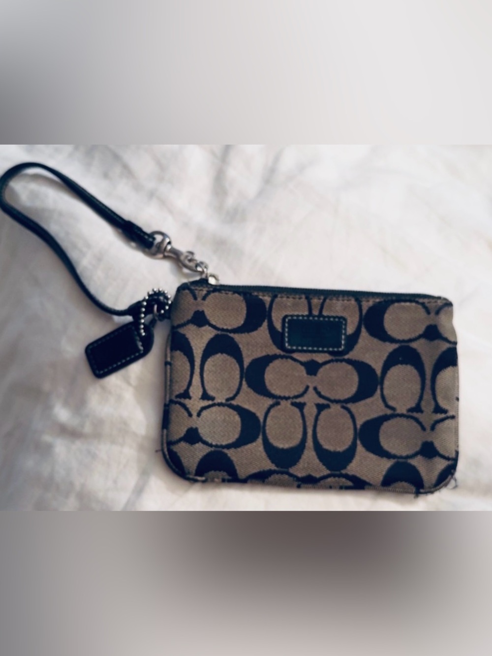 Vintage Coach Signature Card & Key Wristlet in grey and Black